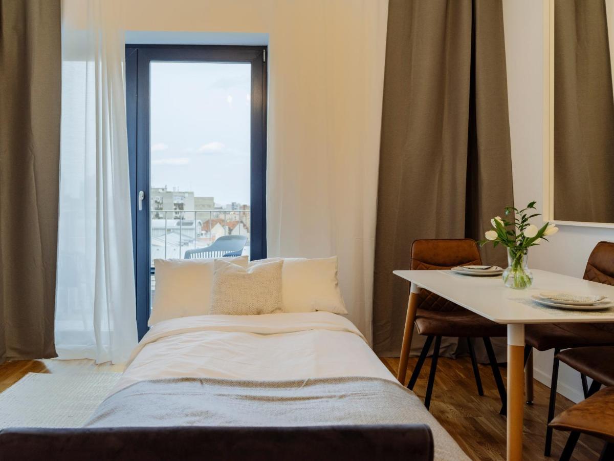 Sunny 2Br Flat - Top Location - Amazing Balcony Bucureşti Eksteriør bilde
