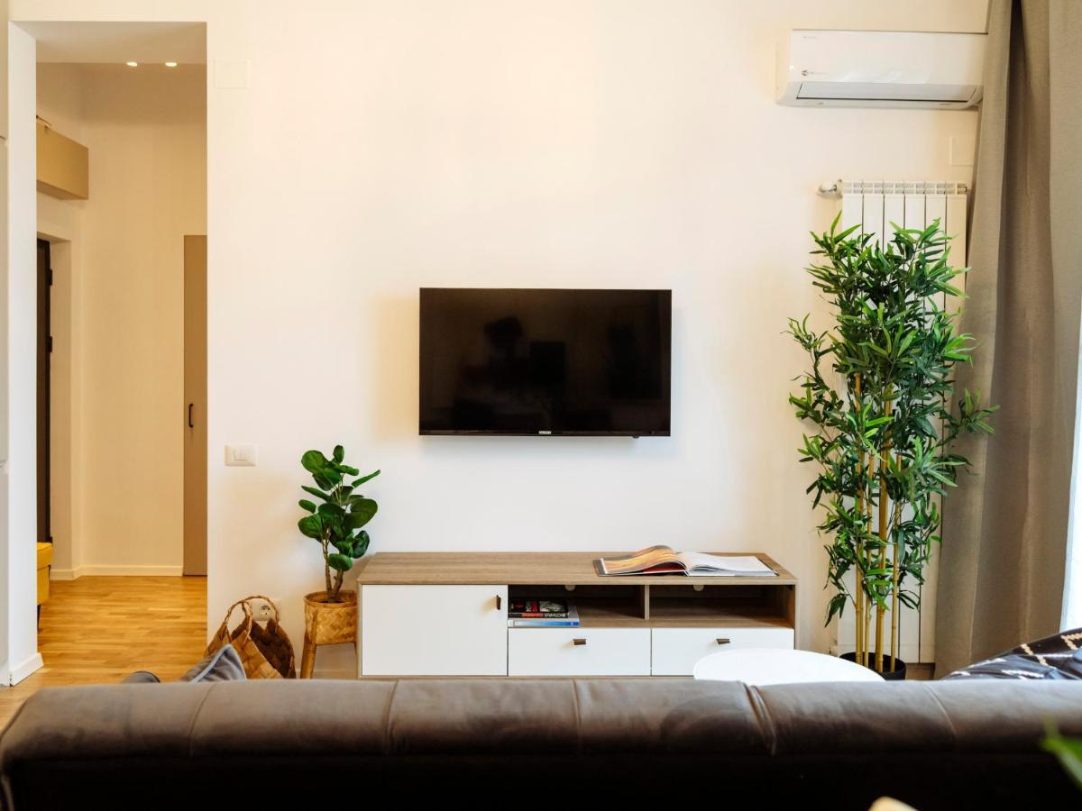 Sunny 2Br Flat - Top Location - Amazing Balcony Bucureşti Eksteriør bilde
