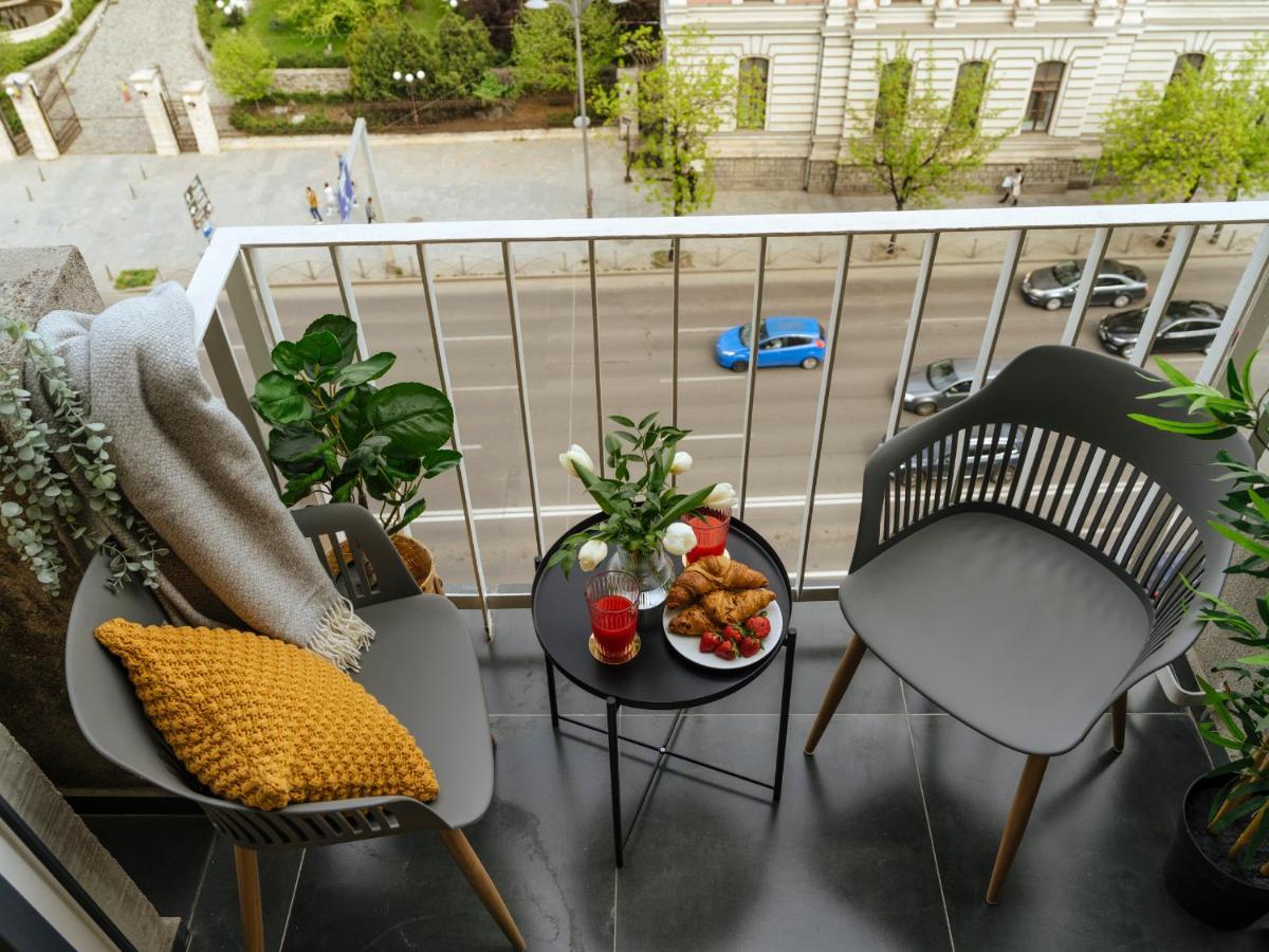 Sunny 2Br Flat - Top Location - Amazing Balcony Bucureşti Eksteriør bilde