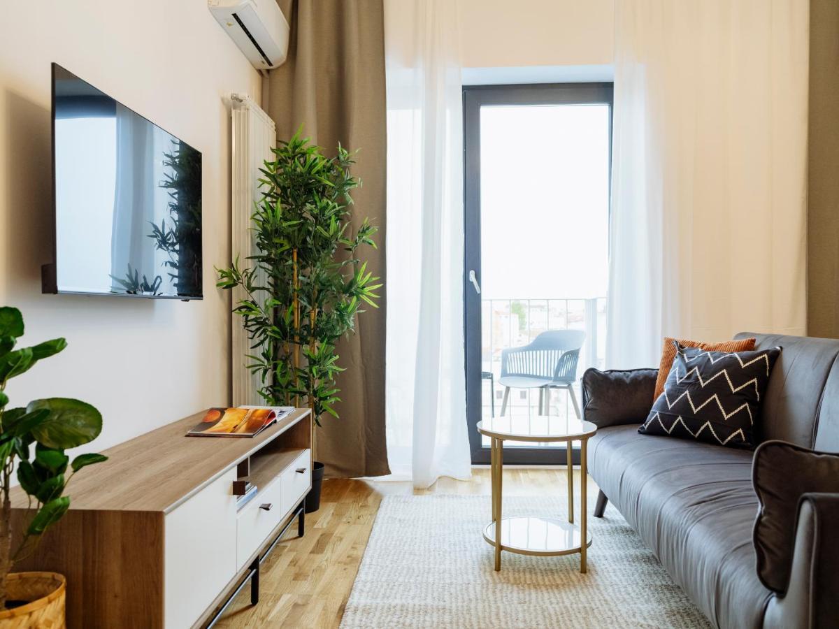 Sunny 2Br Flat - Top Location - Amazing Balcony Bucureşti Eksteriør bilde